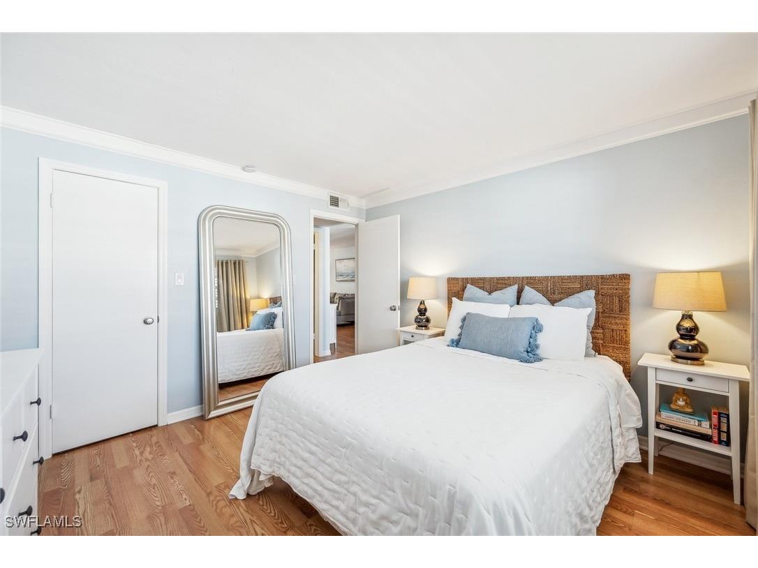 72 7th Street S #305 Naples FL 34102 225073659 image10