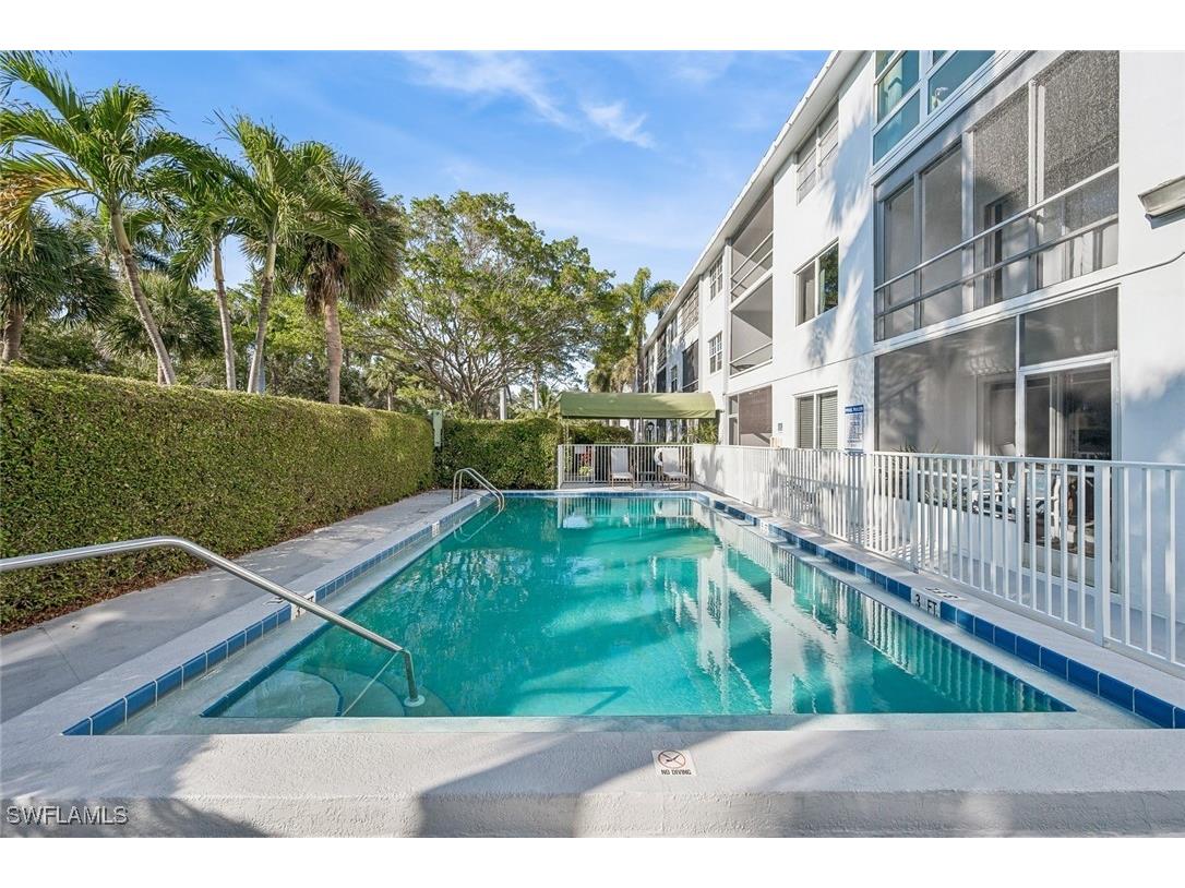 72 7th Street S #305 Naples FL 34102 225073659 image19