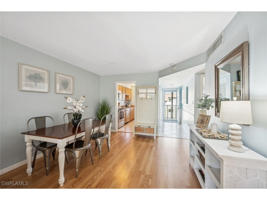 72 7th Street S #305 Naples FL 34102 225073659 image9