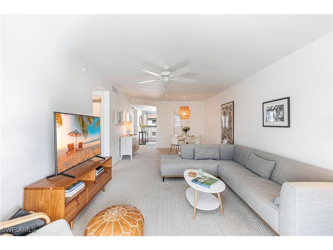 72 7th Street S #309 Naples FL 34102 226002554 image1