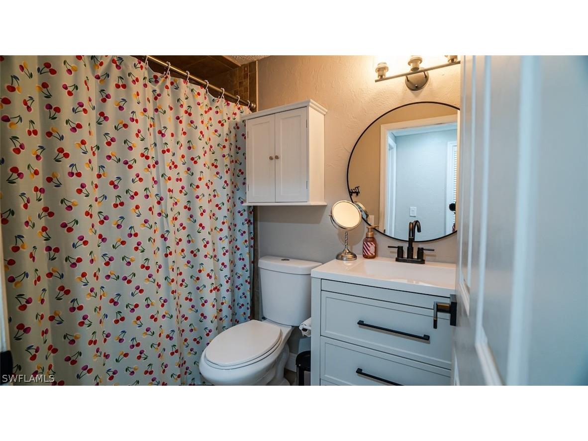 720 29th Street NW Naples FL 34120 226008211 image32