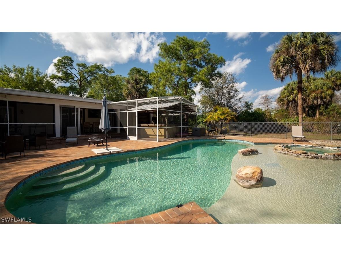 720 29th Street NW Naples FL 34120 226008211 image41
