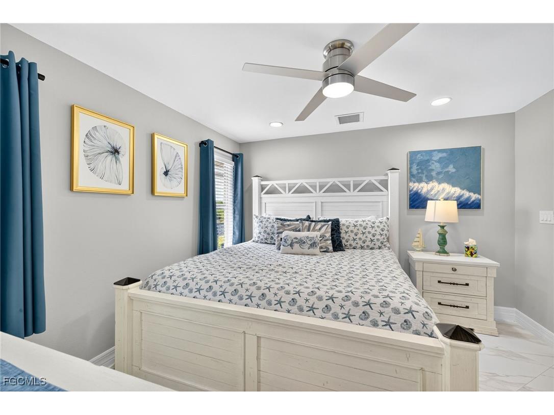 720 Durion Court Sanibel FL 33957 2025004825 image23