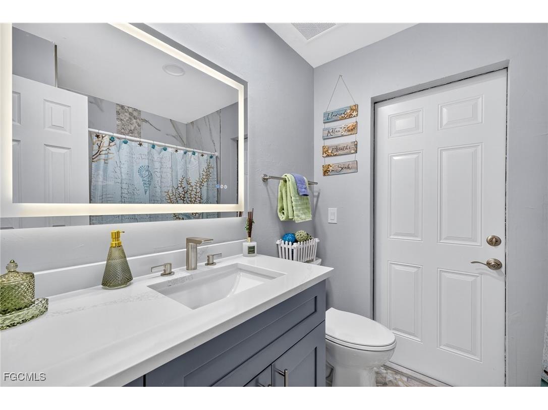 720 Durion Court Sanibel FL 33957 2025004825 image24