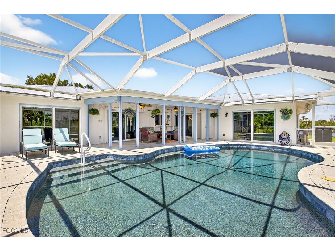 720 Durion Court Sanibel FL 33957 2025004825 image30