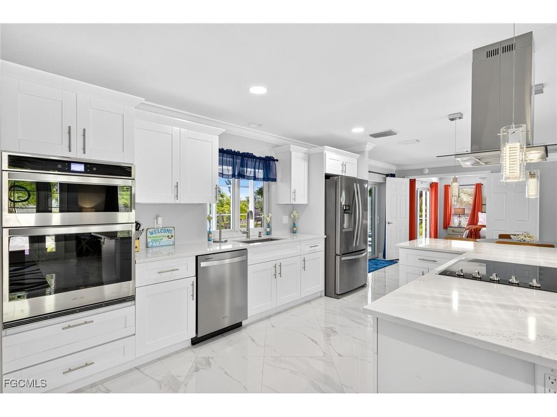 720 Durion Court Sanibel FL 33957 2025004825 image5