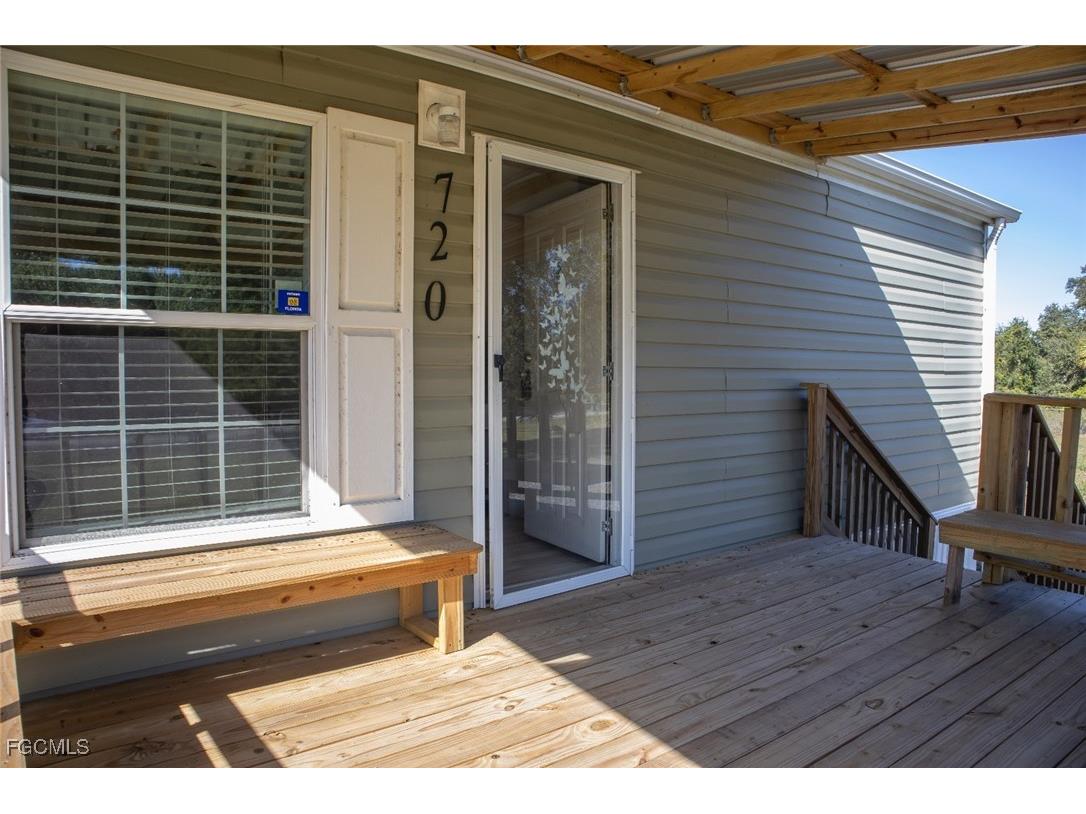 720 N Estribo Street Clewiston FL 33440 2025020209 image3