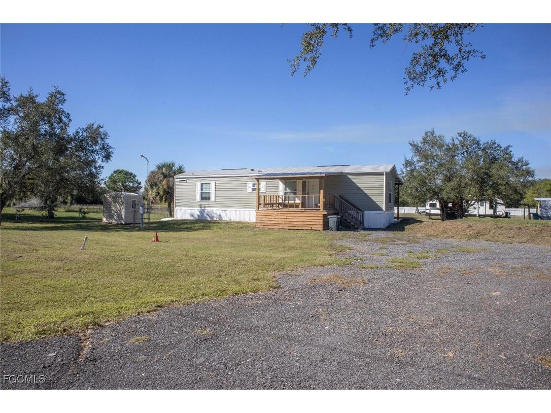 720 N Estribo Street Clewiston FL 33440 2025020209 image37