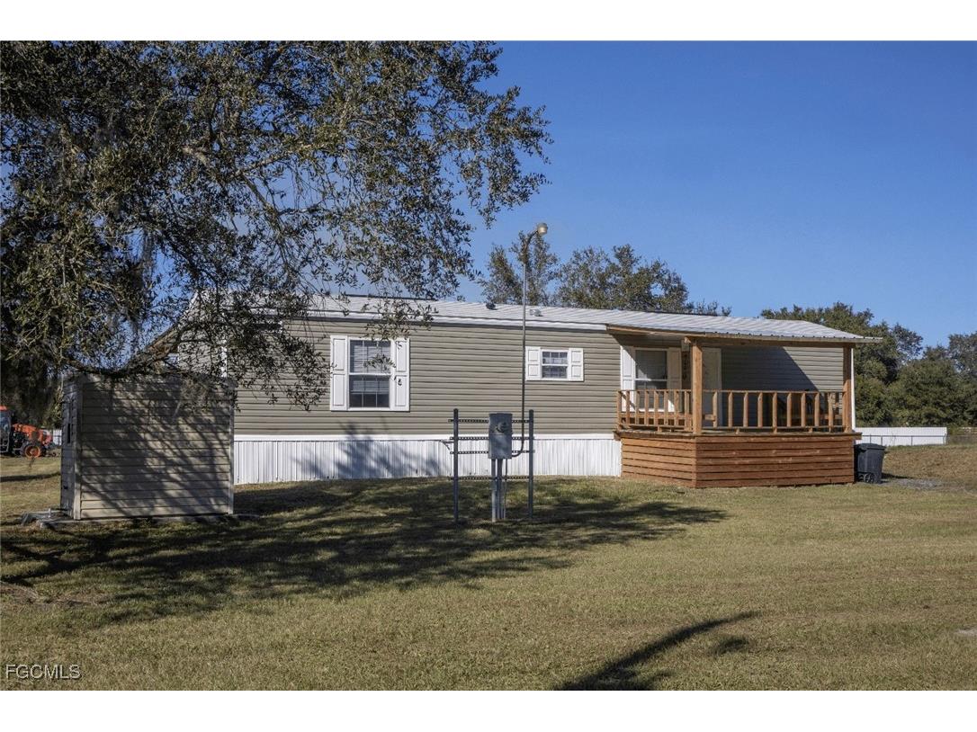 720 N Estribo Street Clewiston FL 33440 2025020209 image38