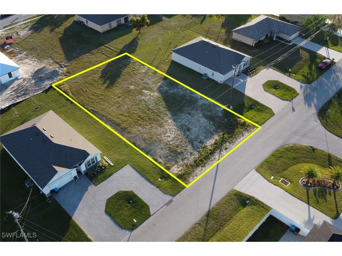 720 NE Van Loon Lane Cape Coral FL 33909 224098068 image1