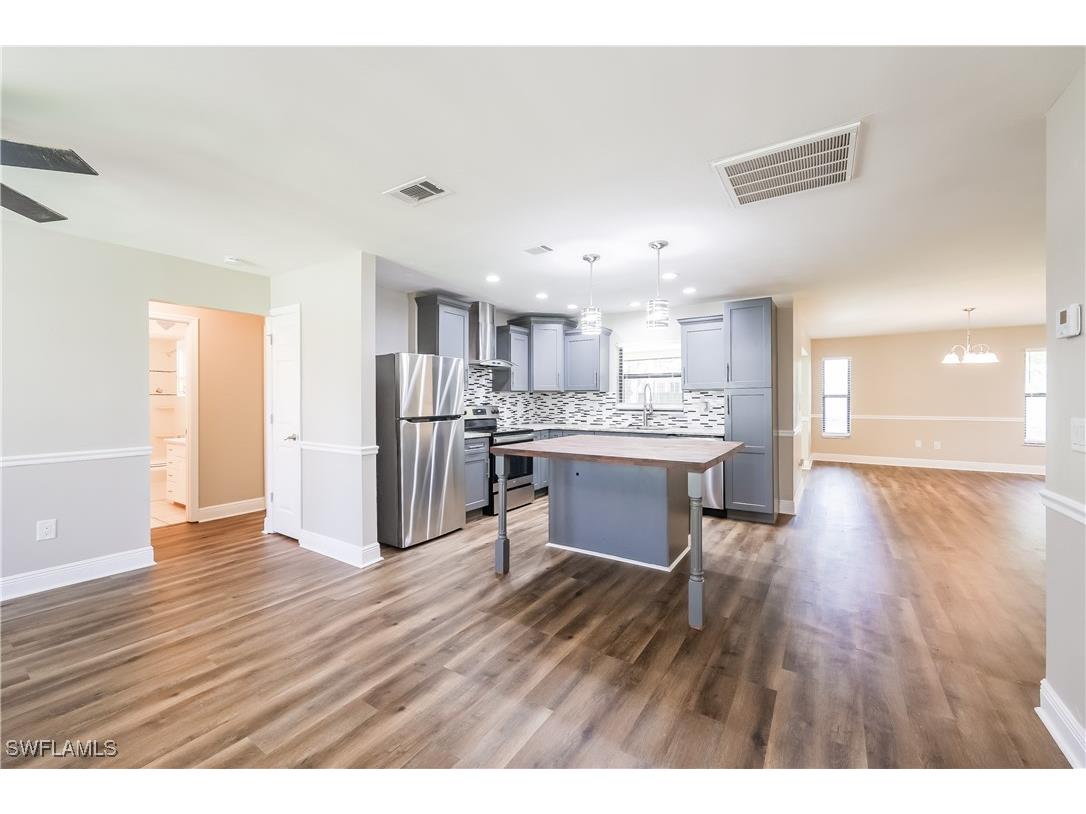 720 SW 8th Terrace Cape Coral FL 33991 225082203 image3