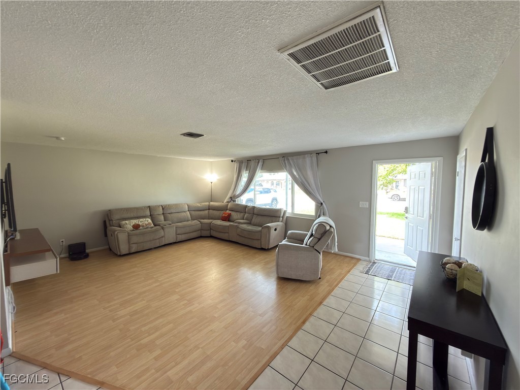 720 Shadyside Street Lehigh Acres FL 33936 2025011824 image2