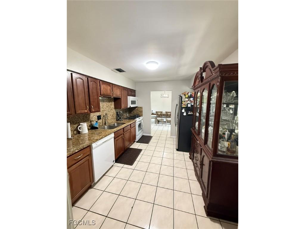 720 Shadyside Street Lehigh Acres FL 33936 2025011824 image5