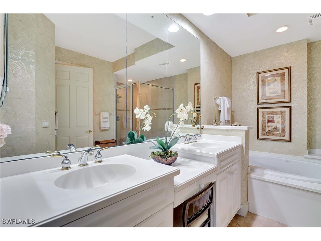 720 Waterford Drive #302 Naples FL 34113 225076722 image22