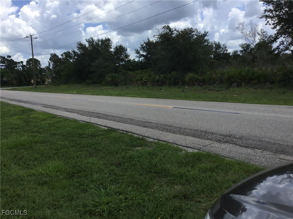 720 Williams Avenue Lehigh Acres FL 33972 2025002384 image1