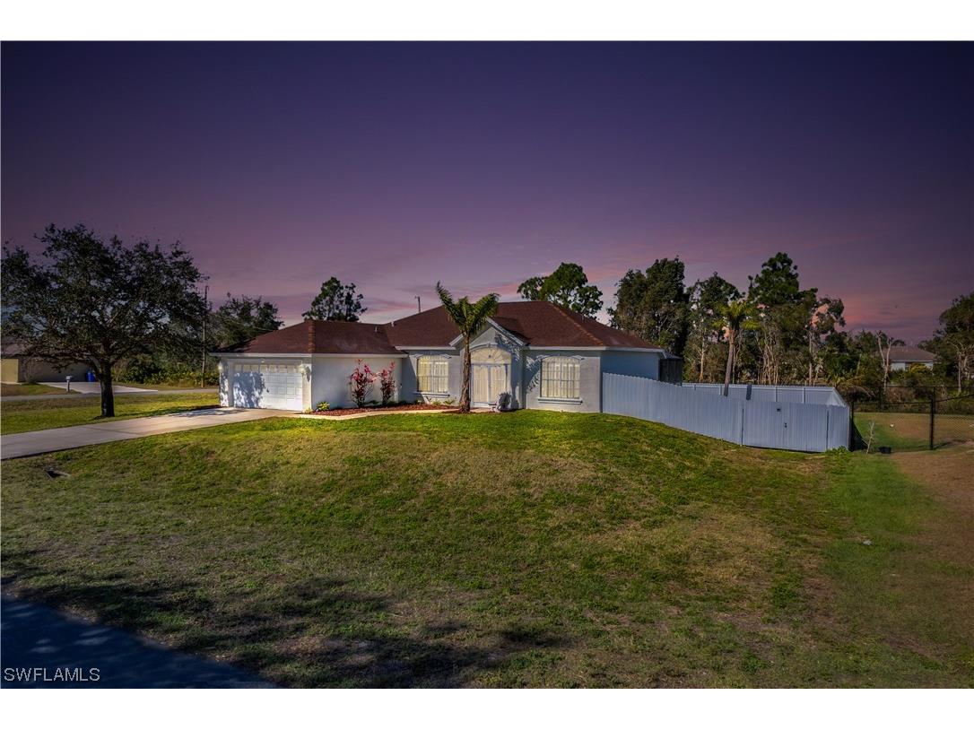 720 Zendor Avenue Fort Myers FL 33913 223004469 image1