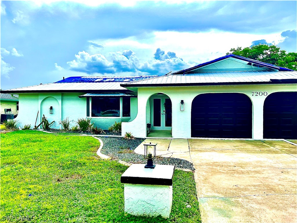 7200 Reymoor Drive North Fort Myers FL 33917 224004851 image1