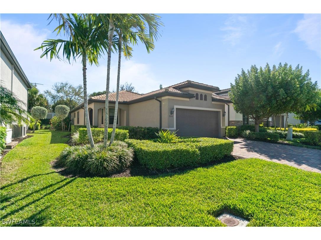 7202 Wilton Drive Naples FL 34109 226008649 image1