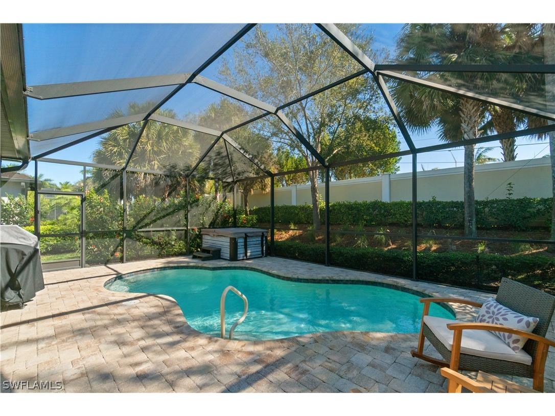 7202 Wilton Drive Naples FL 34109 226008649 image10
