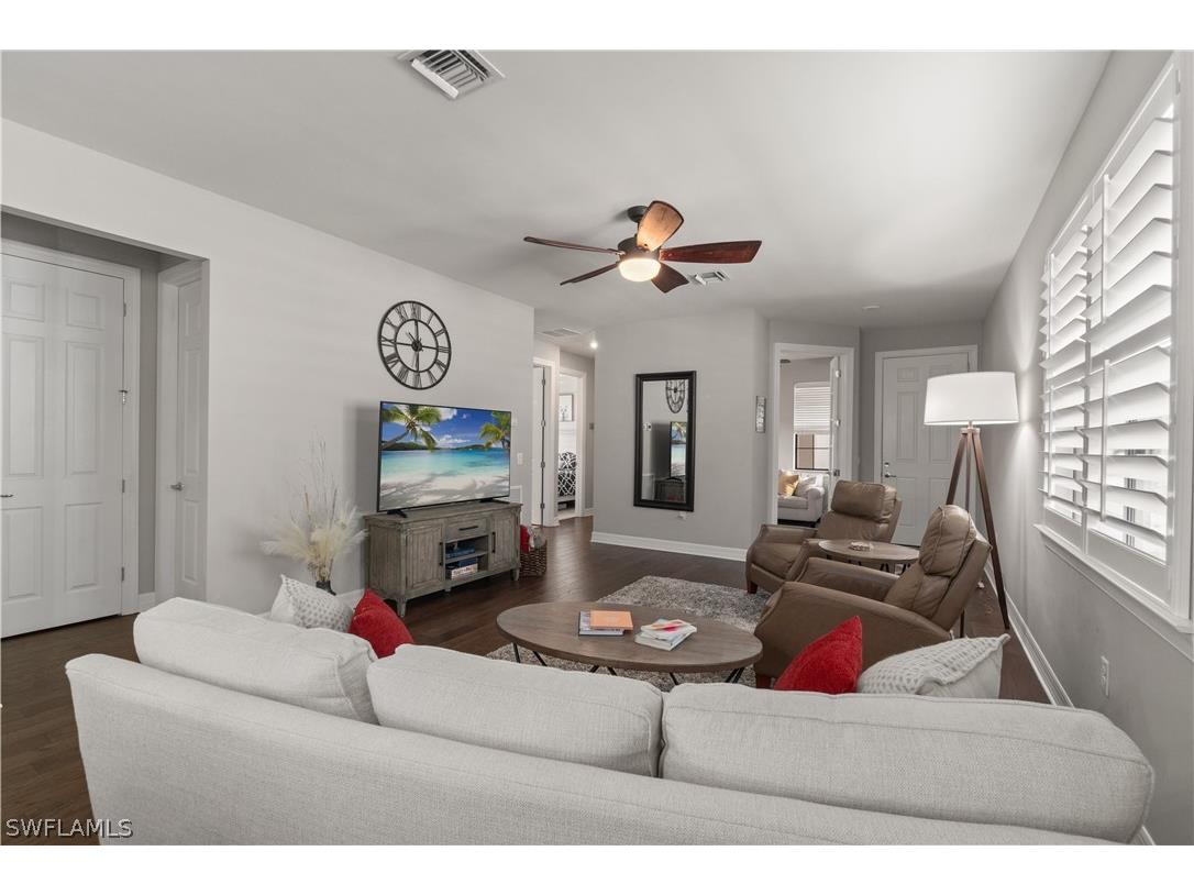 7202 Wilton Drive Naples FL 34109 226008649 image13