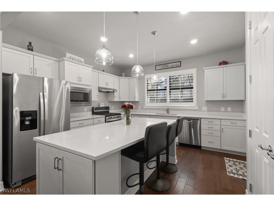 7202 Wilton Drive Naples FL 34109 226008649 image2