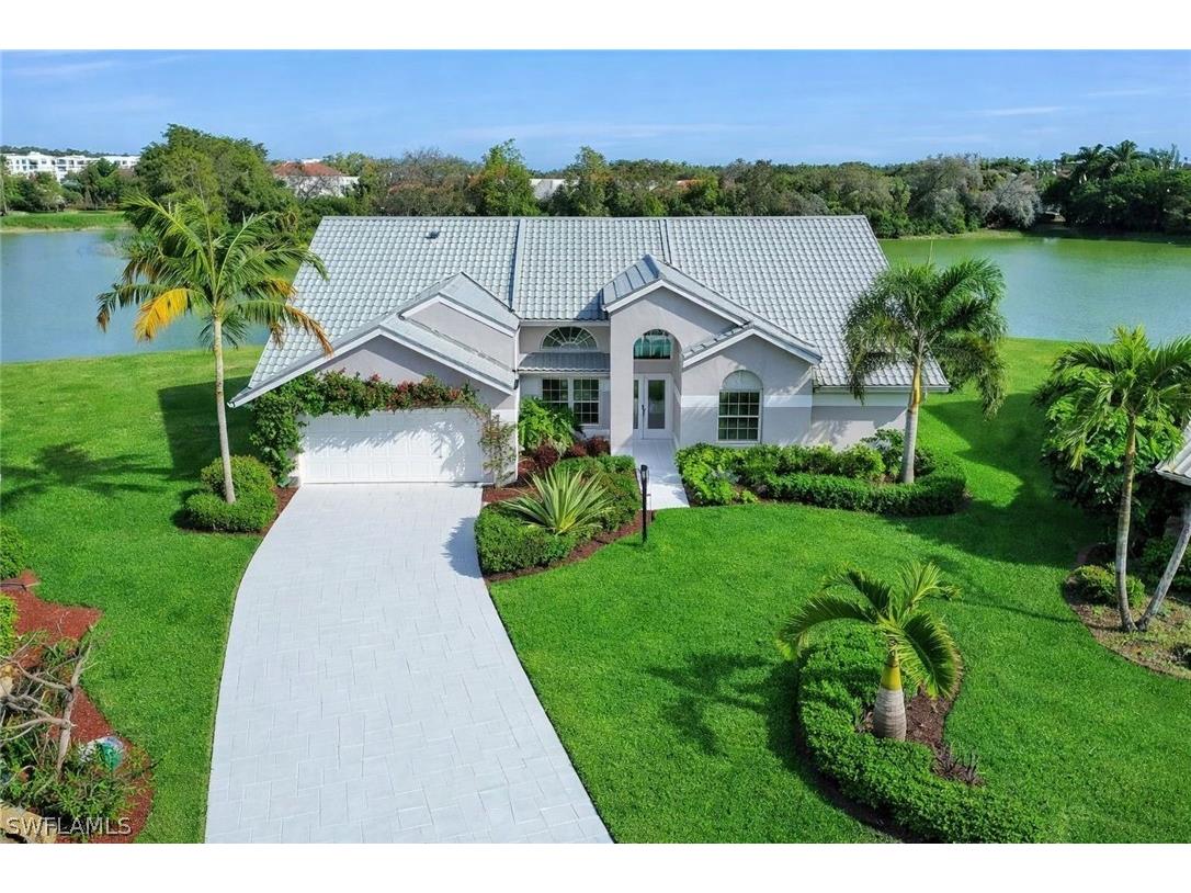 7208 Country Lake Circle Naples FL 34104 226007158 image1