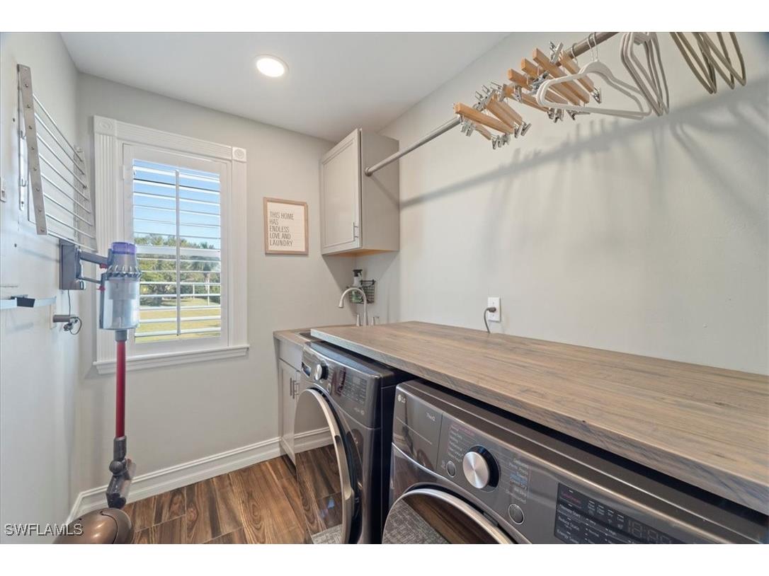 7209 Hendry Creek Drive Fort Myers FL 33908 225079206 image28