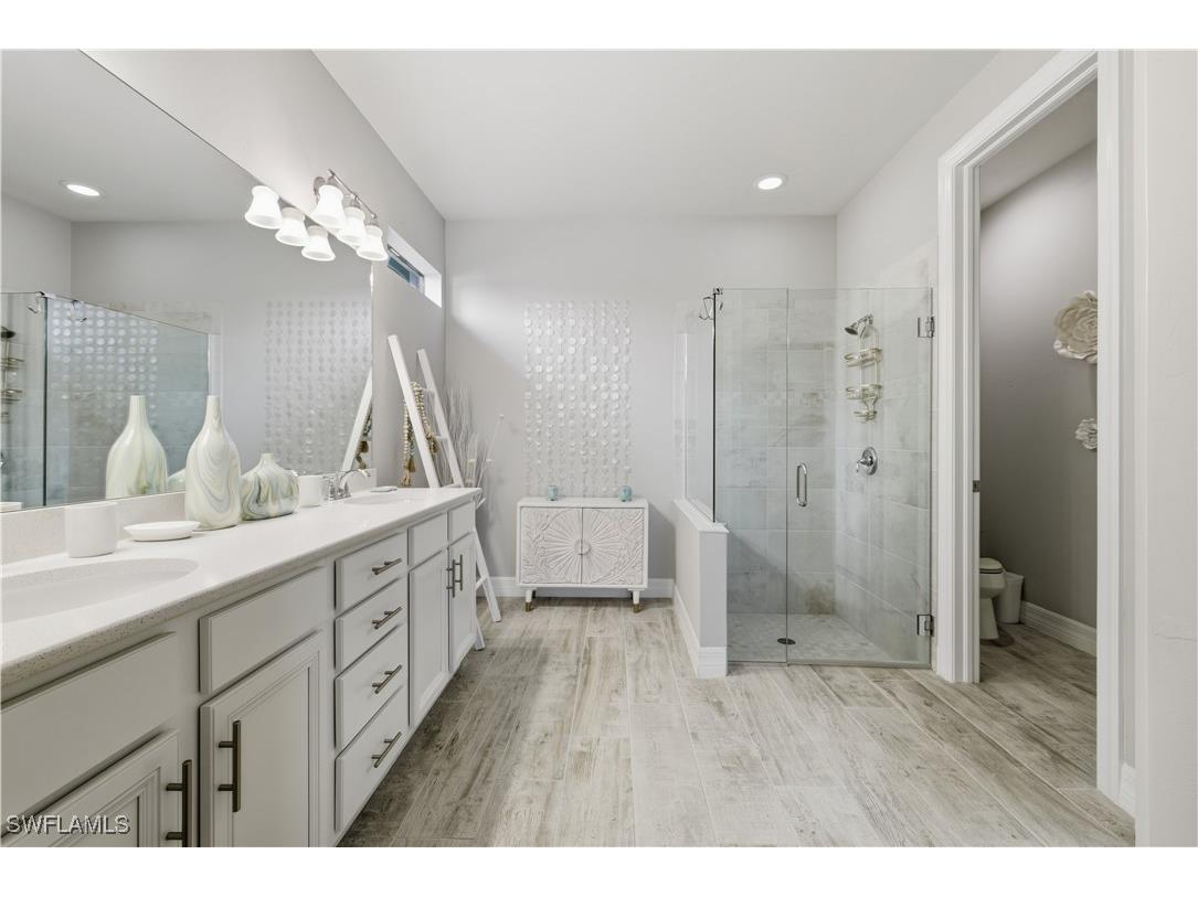 7209 Wilton Drive Naples FL 34109 225076366 image12