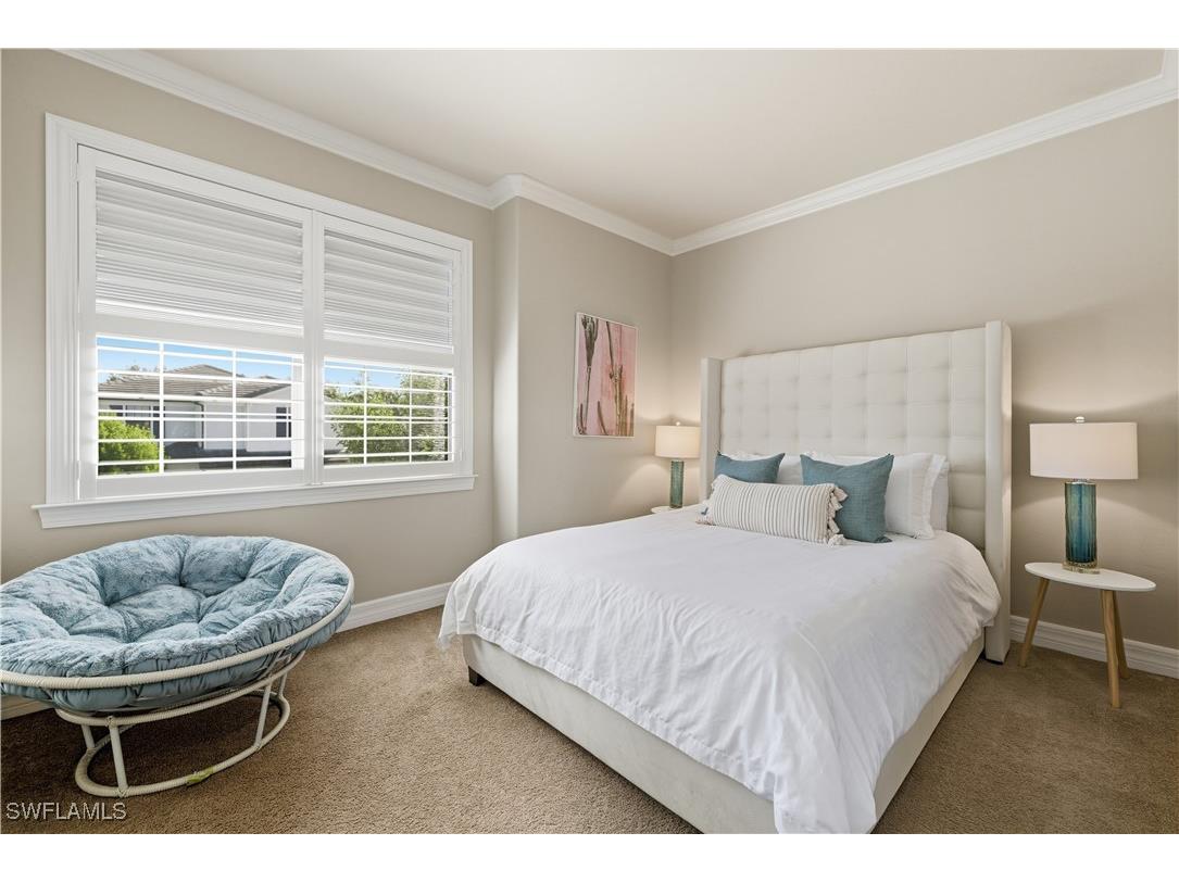 7209 Wilton Drive Naples FL 34109 225076366 image21