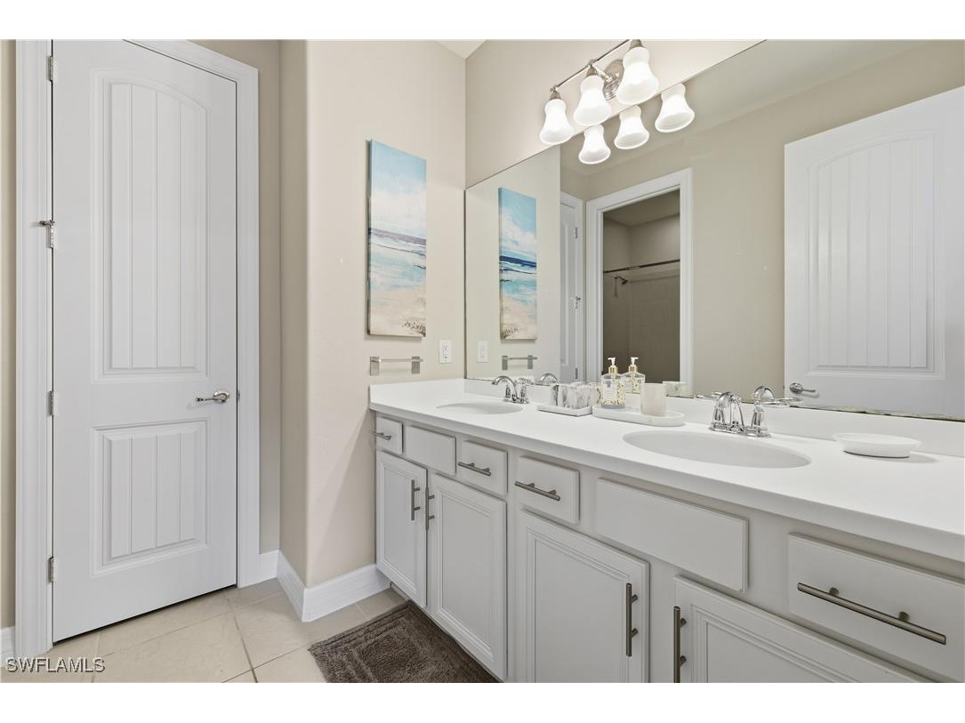 7209 Wilton Drive Naples FL 34109 225076366 image26