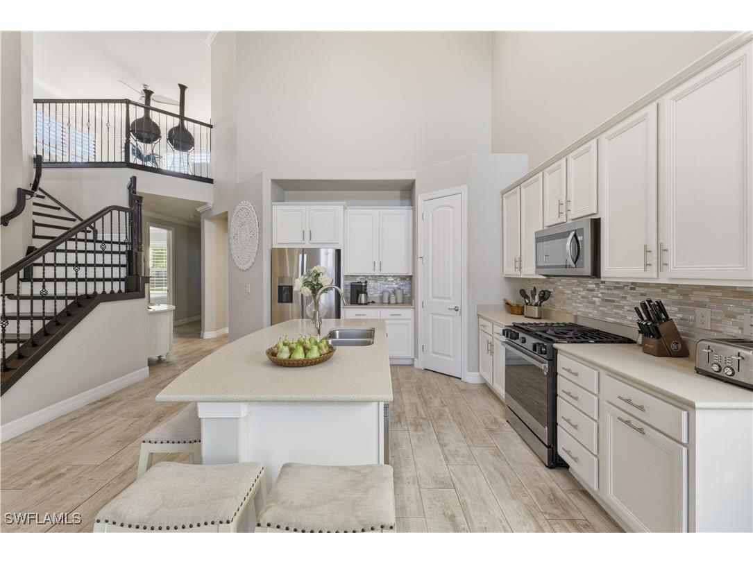 7209 Wilton Drive Naples FL 34109 225076366 image8