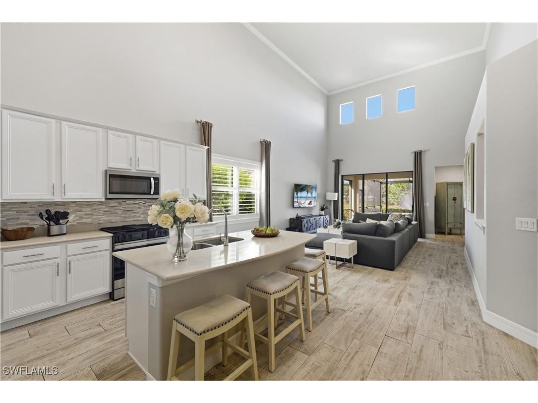 7209 Wilton Drive Naples FL 34109 225076366 image9