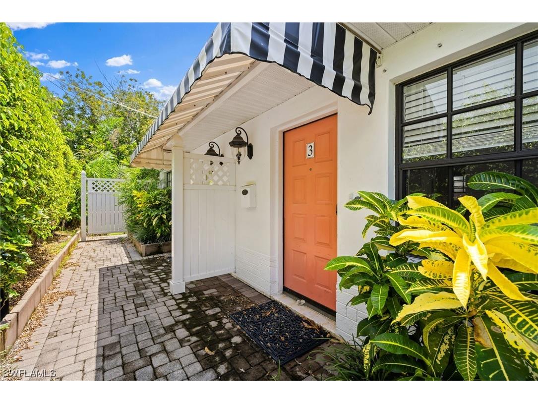 721 9th Street S #3 Naples FL 34102 223060001 image1