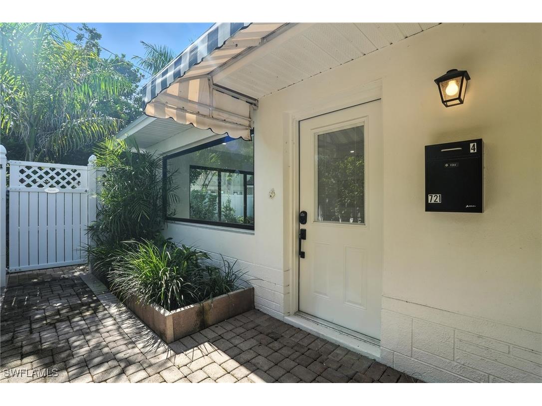 721 9th Street S #4 Naples FL 34102 225053423 image3