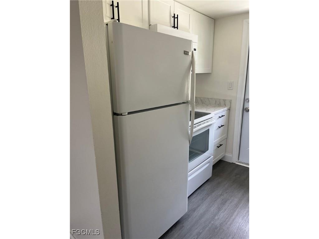 721 Burdick Avenue Fort Myers FL 33905 2025010587 image2