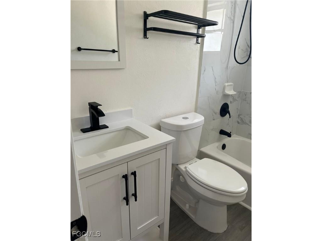 721 Burdick Avenue Fort Myers FL 33905 2025010587 image8