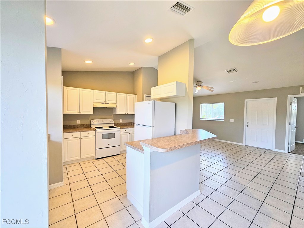 721 Hightower Avenue S Lehigh Acres FL 33973 2025022338 image4