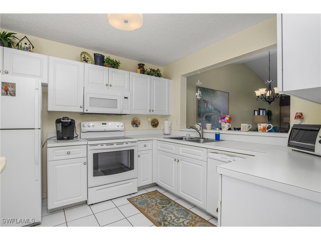 721 Landover Court #204 Naples FL 34104 225077263 image15