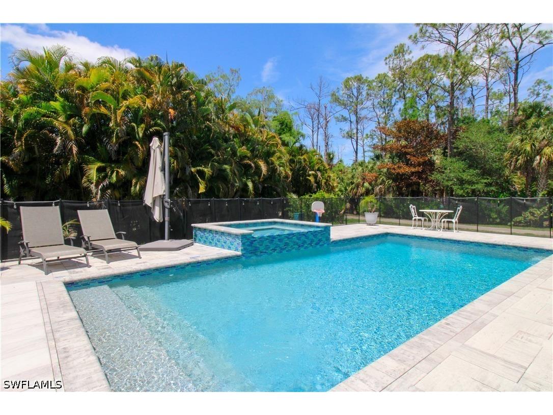 721 Logan Boulevard S Naples FL 34119 226016204 image1