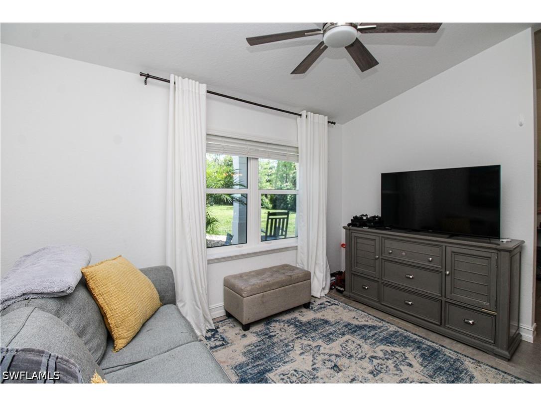 721 Logan Boulevard S Naples FL 34119 226016204 image11