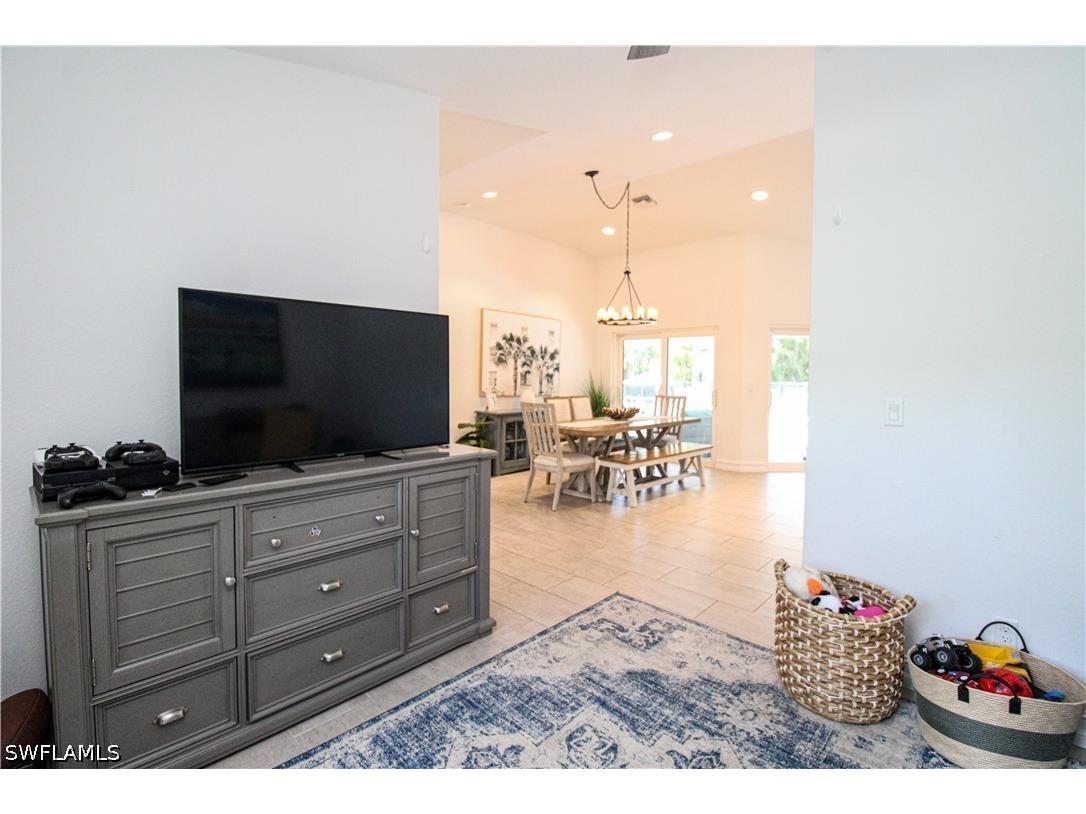 721 Logan Boulevard S Naples FL 34119 226016204 image12