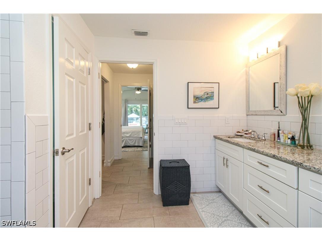 721 Logan Boulevard S Naples FL 34119 226016204 image34