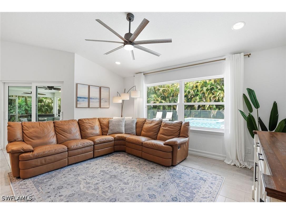 721 Logan Boulevard S Naples FL 34119 226022898 image12