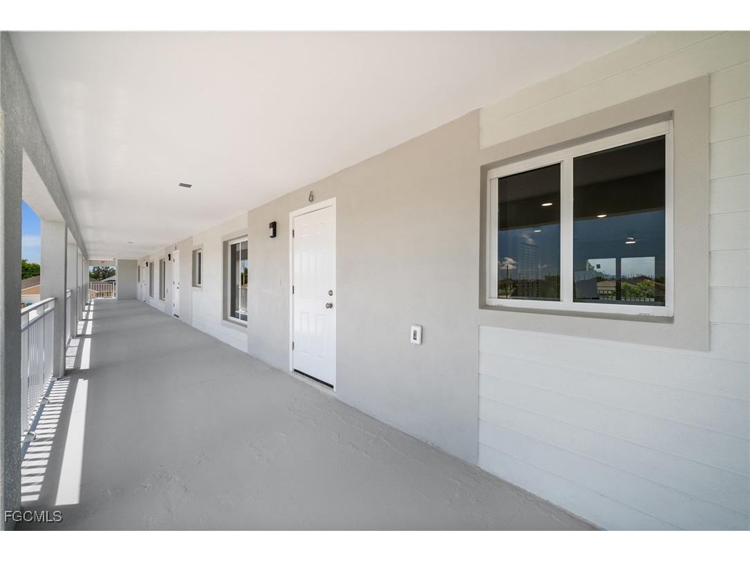721 SW 30th Terrace #1 Cape Coral FL 33914 2025005854 image3