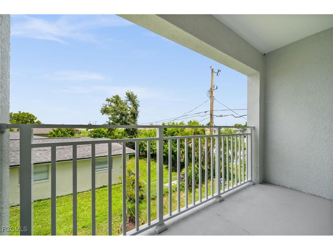 721 SW 30th Terrace #3 Cape Coral FL 33914 2025005871 image18