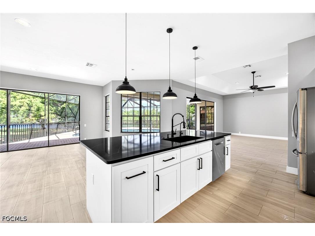 7214 Hendry Creek Drive Fort Myers FL 33908 2026019057 image13