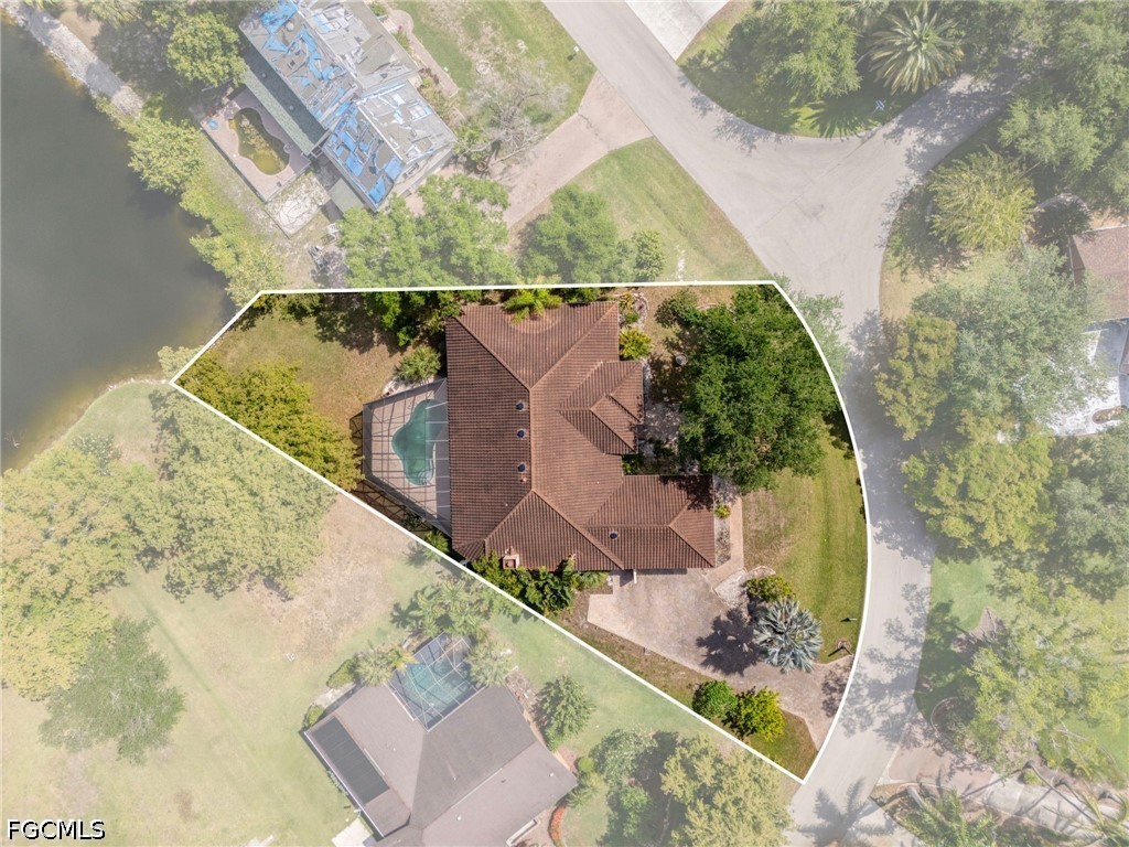 7214 Hendry Creek Drive Fort Myers FL 33908 2026019057 image2
