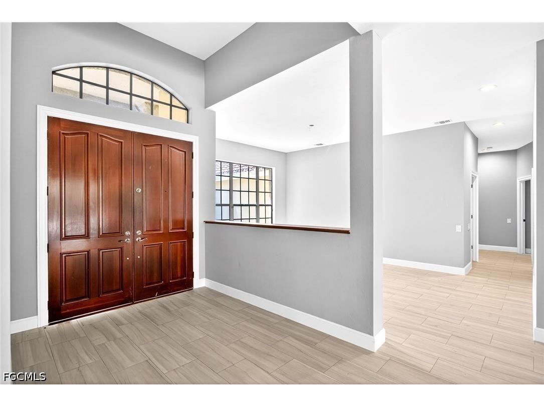 7214 Hendry Creek Drive Fort Myers FL 33908 2026019057 image4