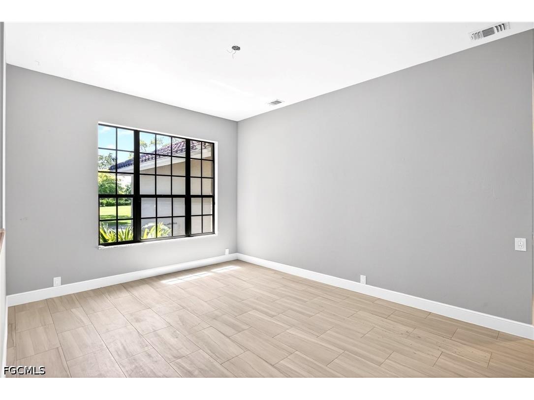 7214 Hendry Creek Drive Fort Myers FL 33908 2026019057 image9