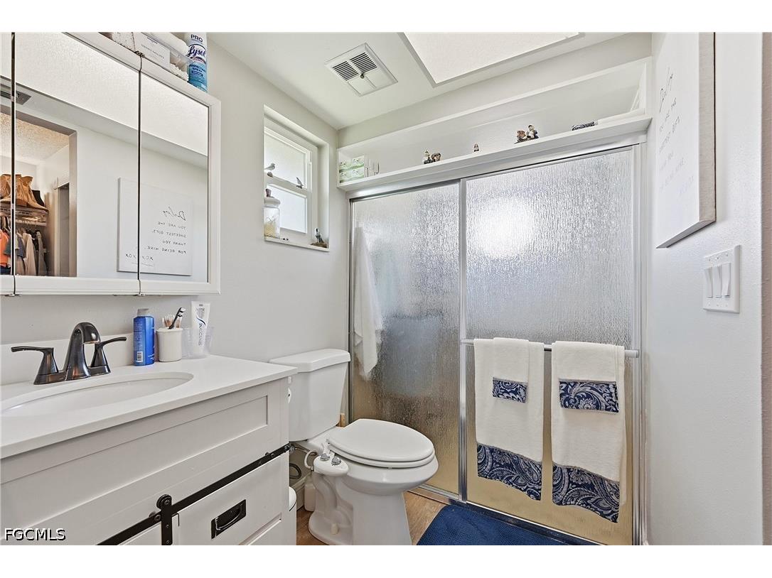 7219 Reymoor Drive North Fort Myers FL 33917 2026030244 image17